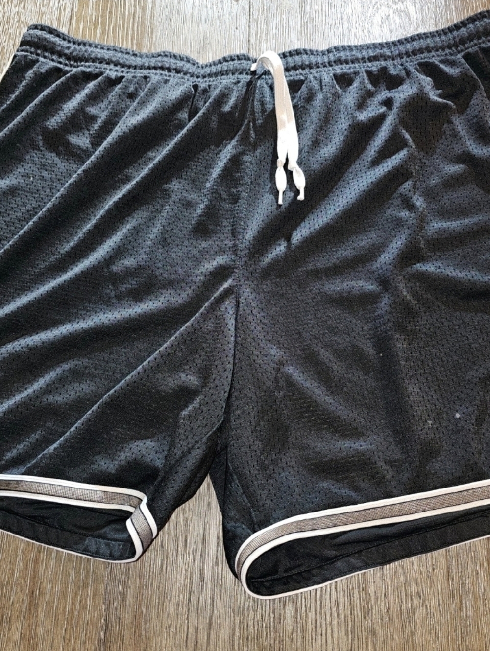 Nike Sz. Xlarge Black Athletic Shorts Womans